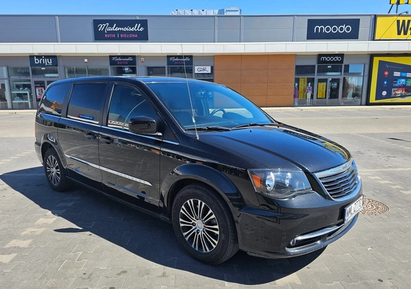 Chrysler Town &amp; Country cena 57500 przebieg: 183000, rok produkcji 2014 z Mława małe 191
